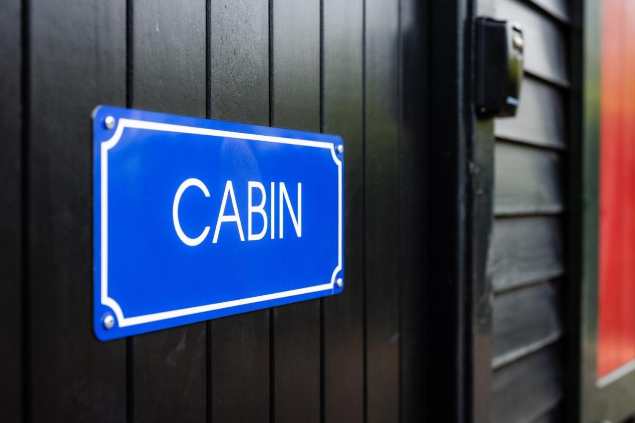 The Cabin At Zwolle Centraal Экстерьер фото